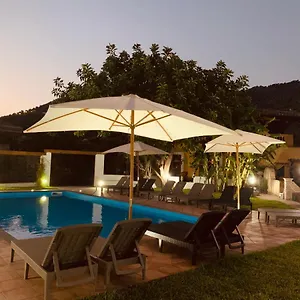 Bed & Breakfast Le Gemelle Dell'alcantara, Motta Camastra